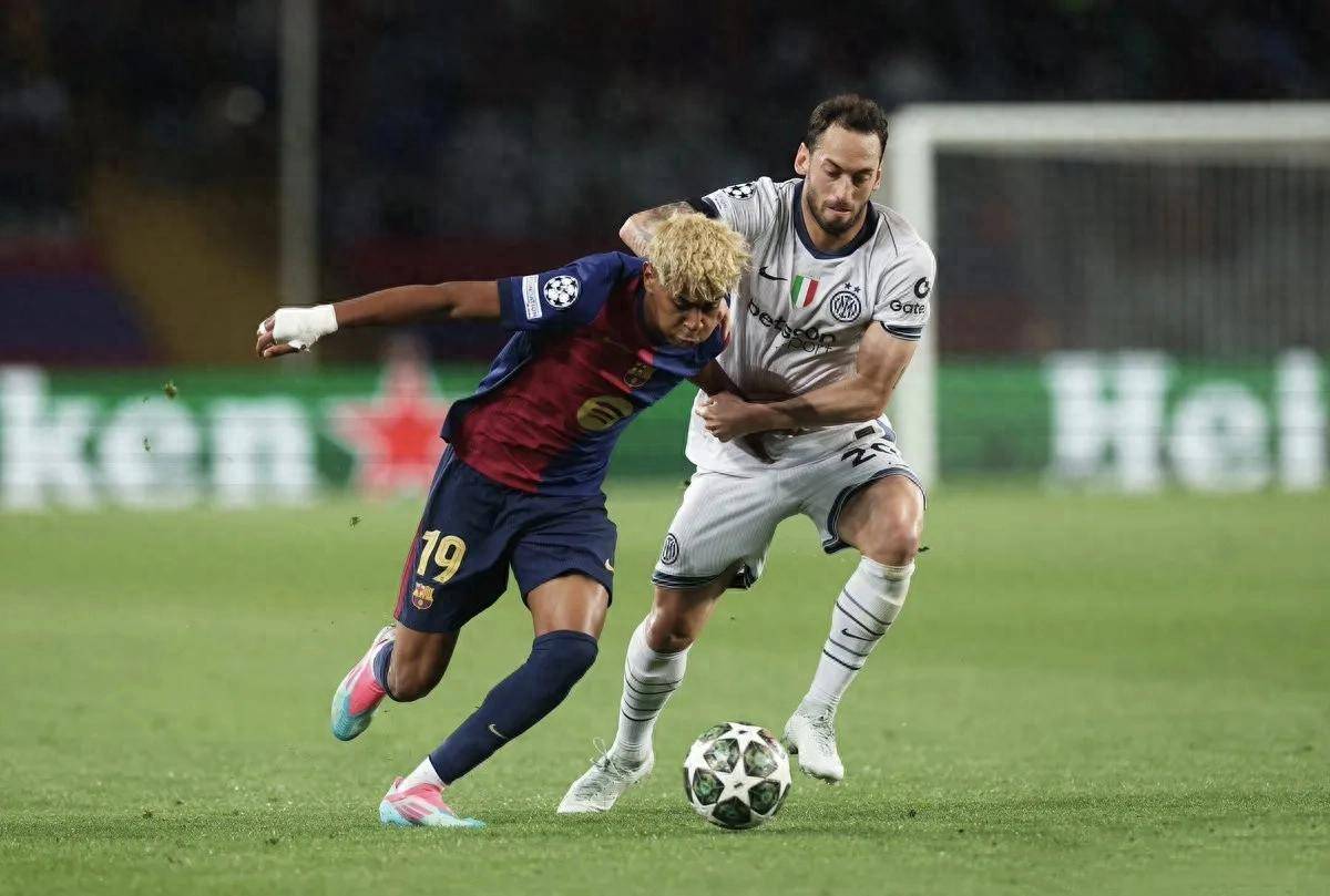 开云体育平台-西甲豪门夜战，精彩进球与战术调整引人入胜